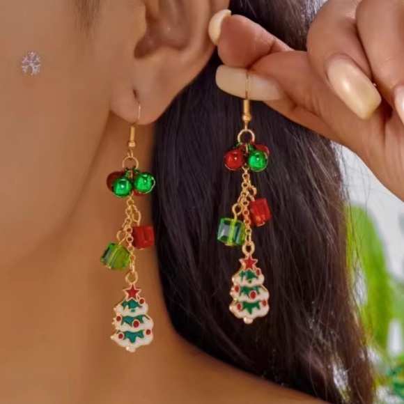 Festive Christmas Tree Drop Earrings – Red & Green Holiday Jewelry - Picture 2 of 4